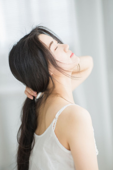 年轻的小峓子3韩国在钱